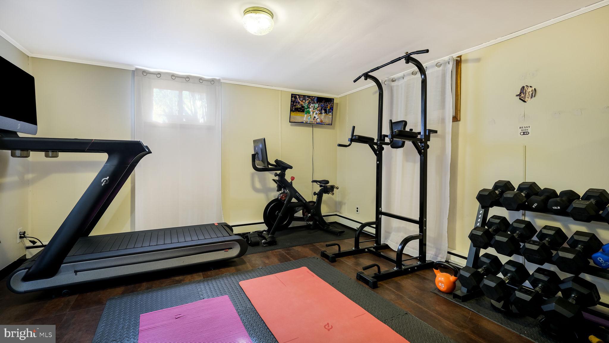 HIGH MEADOW - Residential