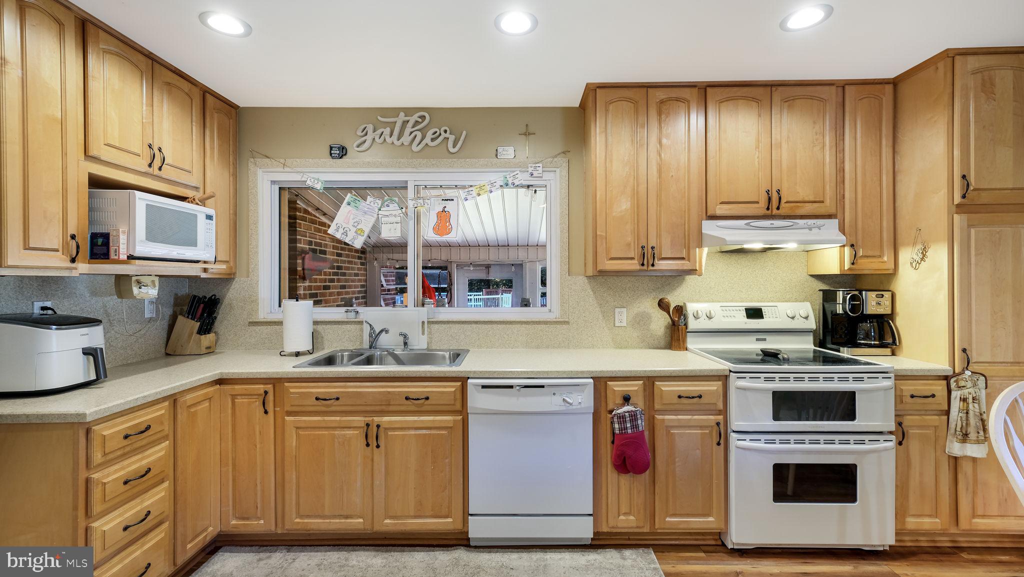 HIGH MEADOW - Residential