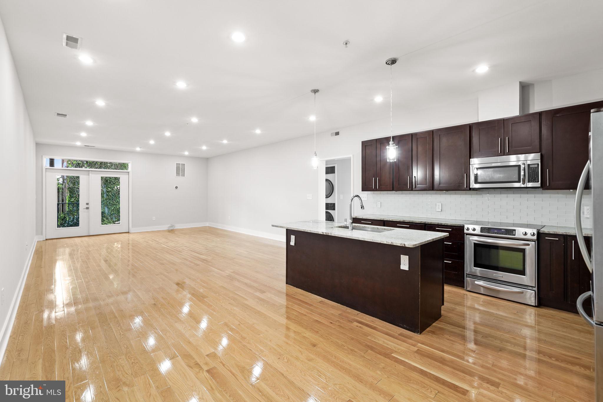 610 NEWTON PLACE NW 4