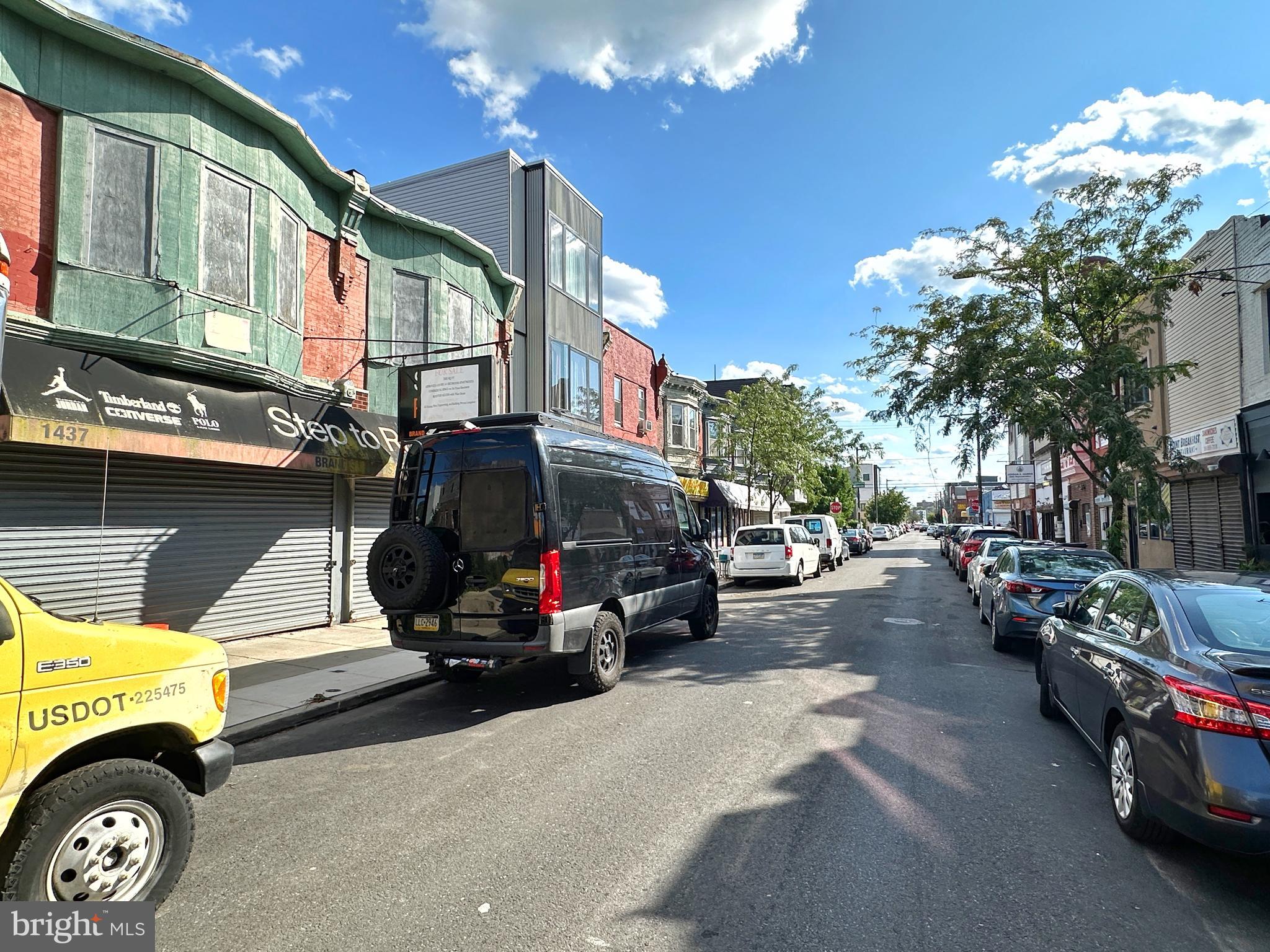 POINT BREEZE - Residential Income