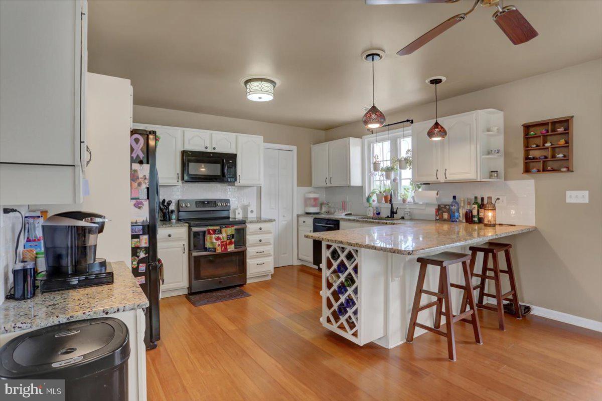 FAIRWAY MEADOWS - Residential