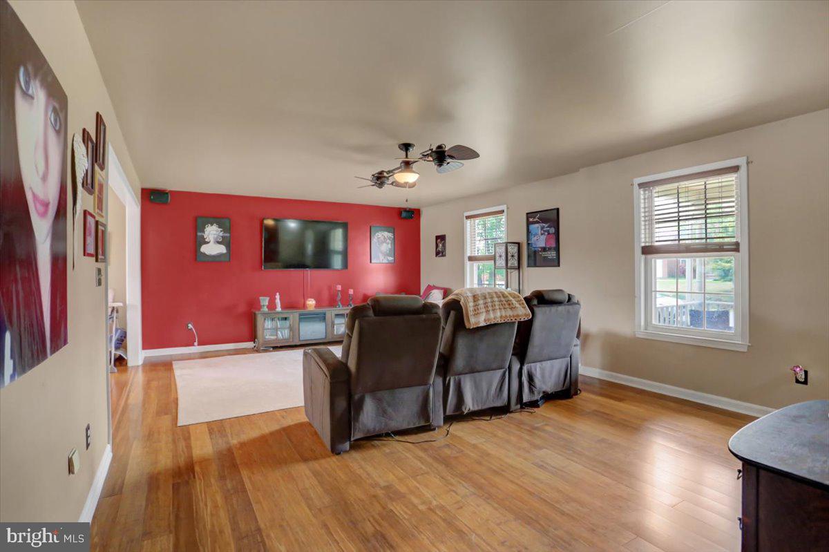 FAIRWAY MEADOWS - Residential