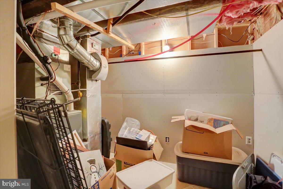 FAIRWAY MEADOWS - Residential