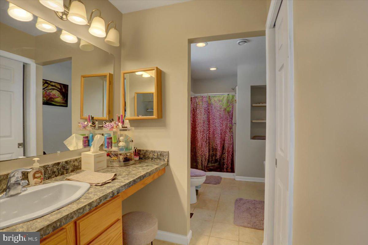 FAIRWAY MEADOWS - Residential