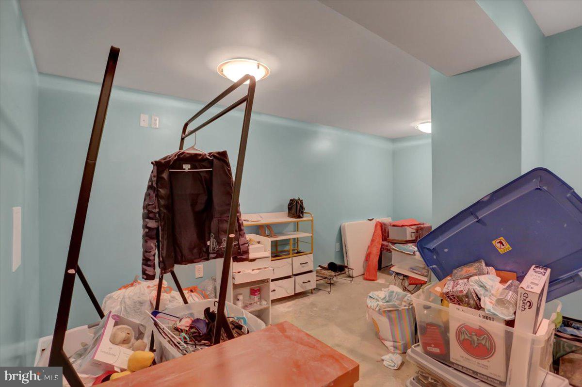 FAIRWAY MEADOWS - Residential