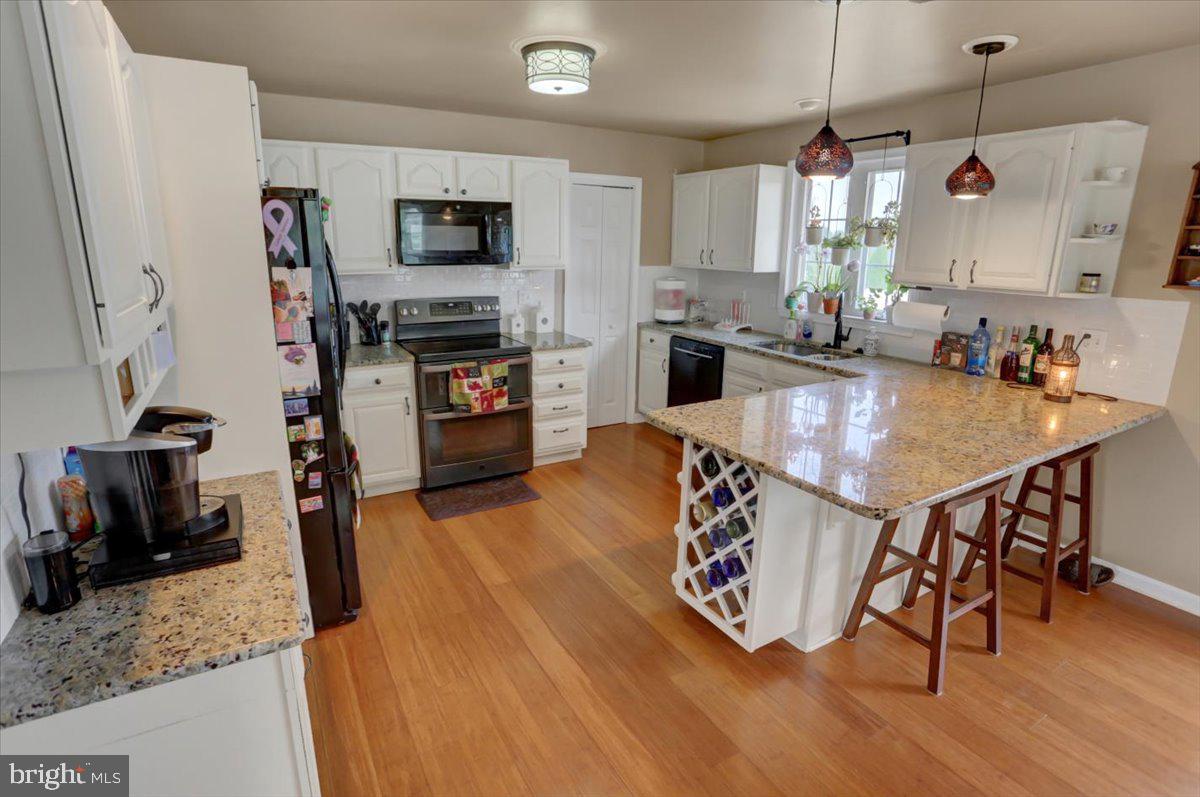 FAIRWAY MEADOWS - Residential