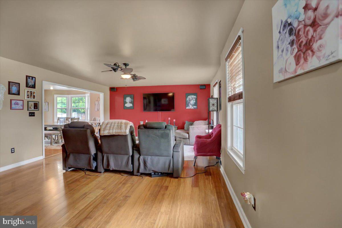 FAIRWAY MEADOWS - Residential