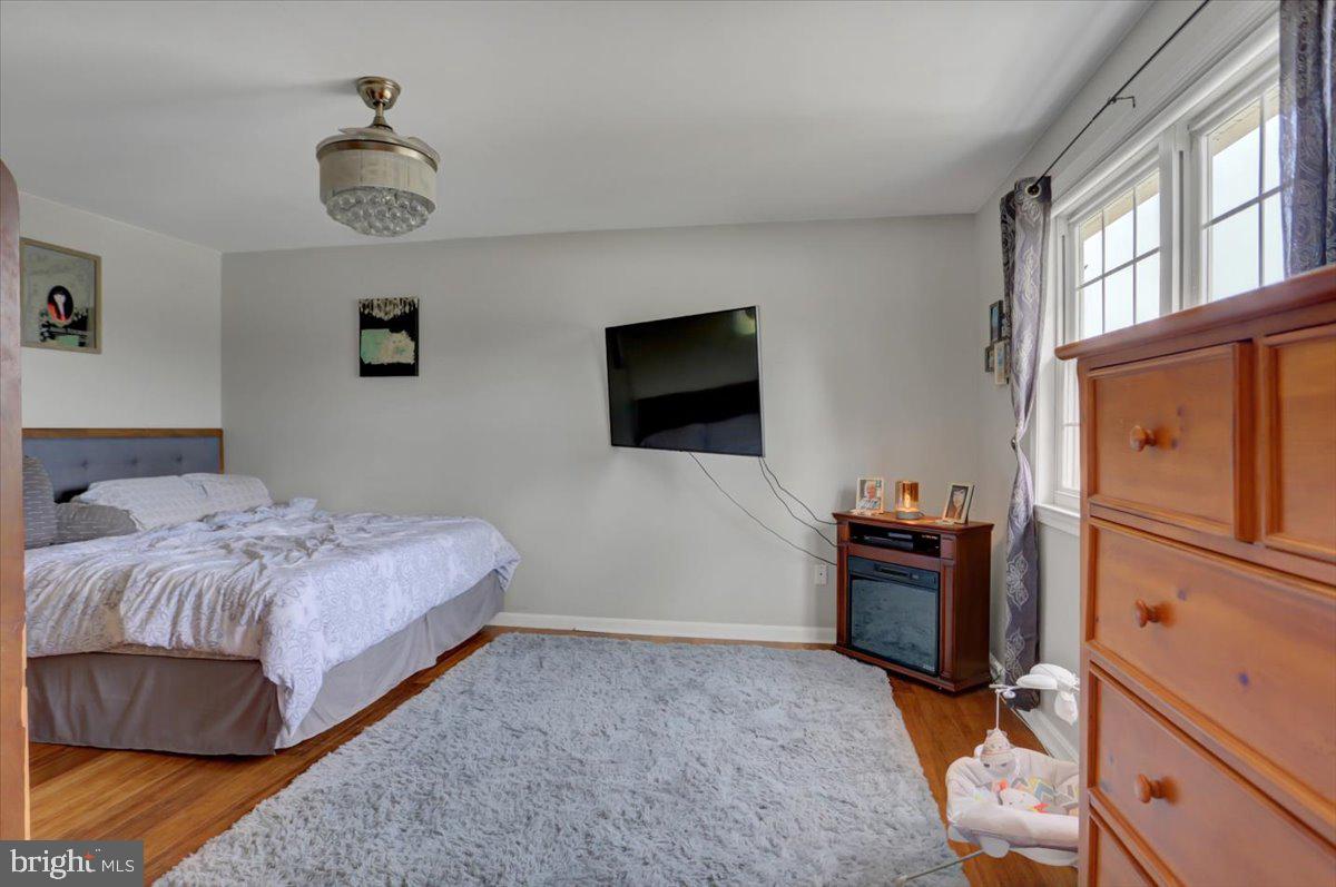 FAIRWAY MEADOWS - Residential