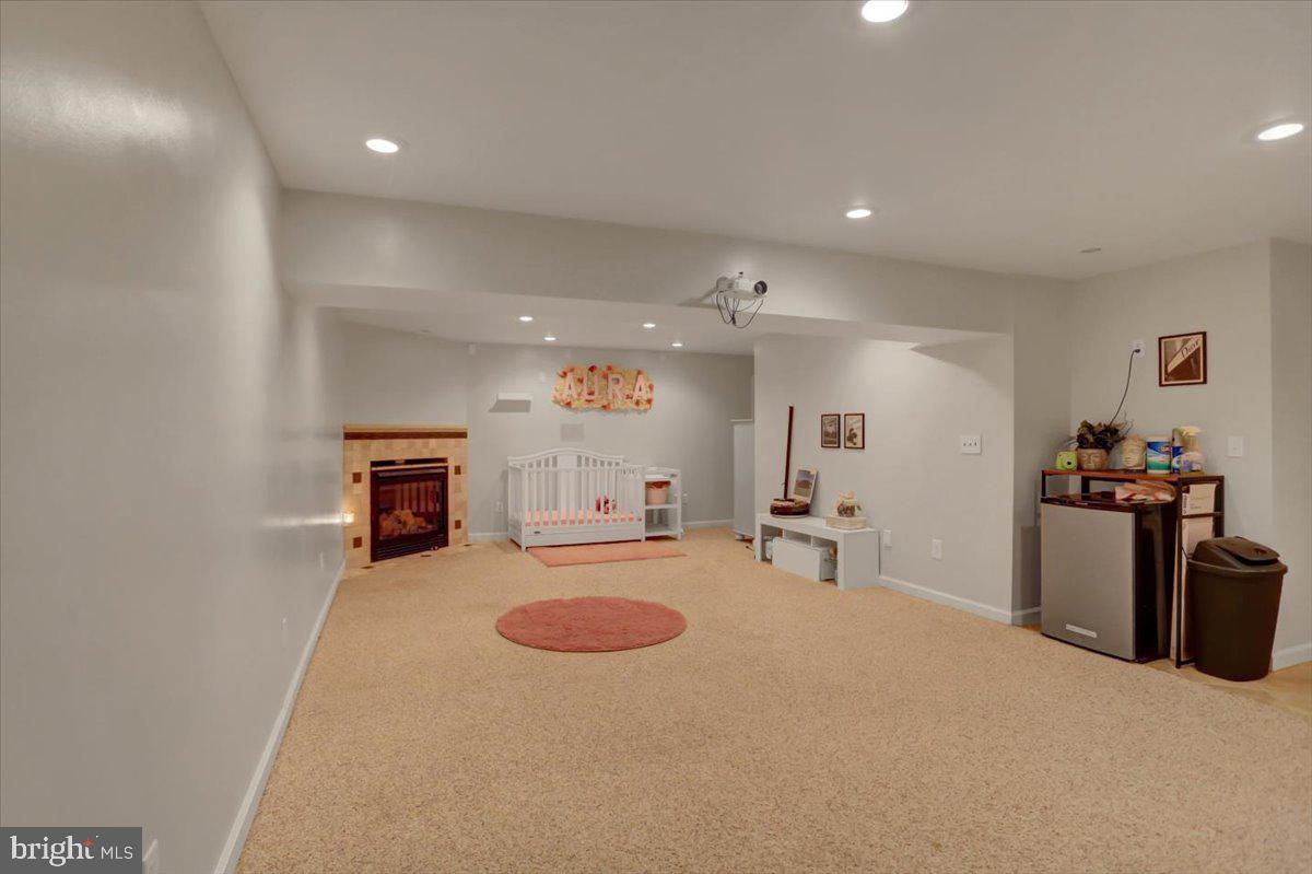 FAIRWAY MEADOWS - Residential