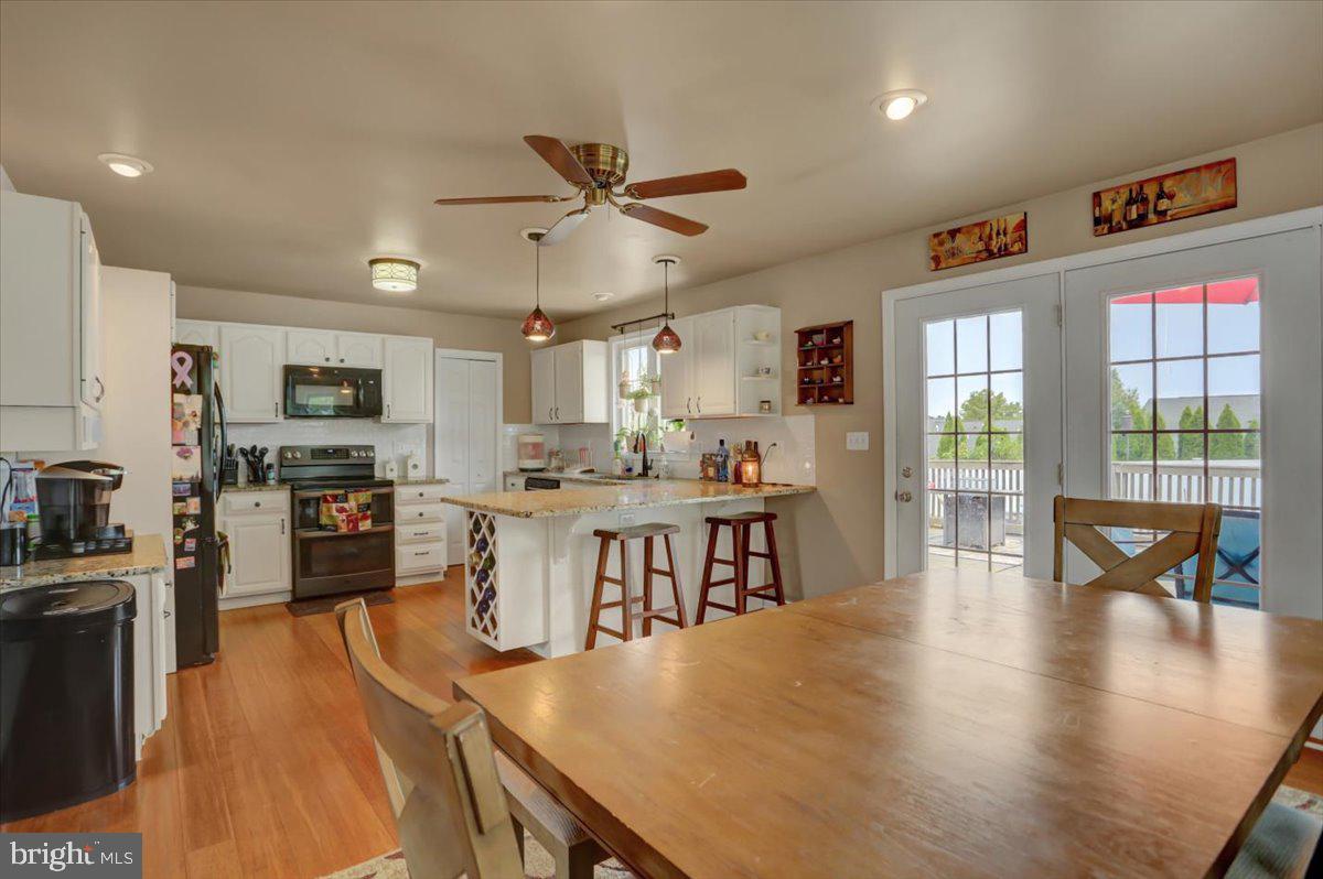 FAIRWAY MEADOWS - Residential