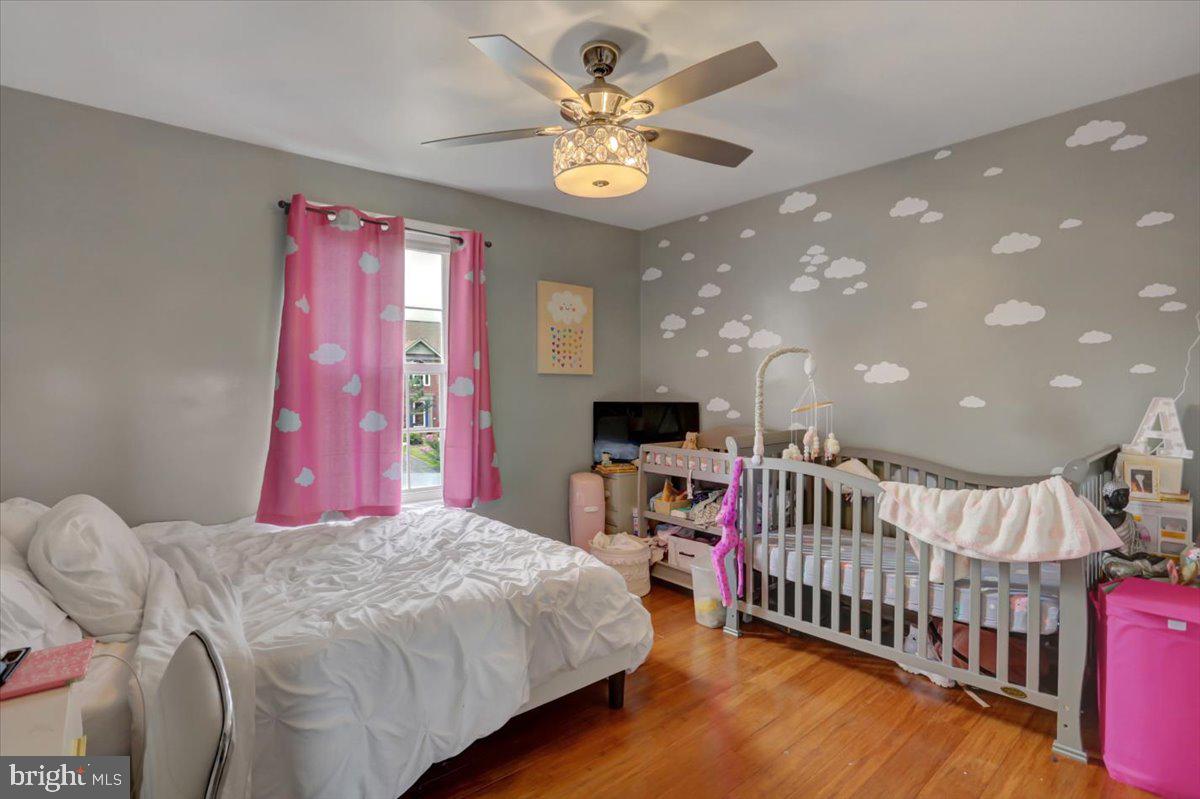 FAIRWAY MEADOWS - Residential