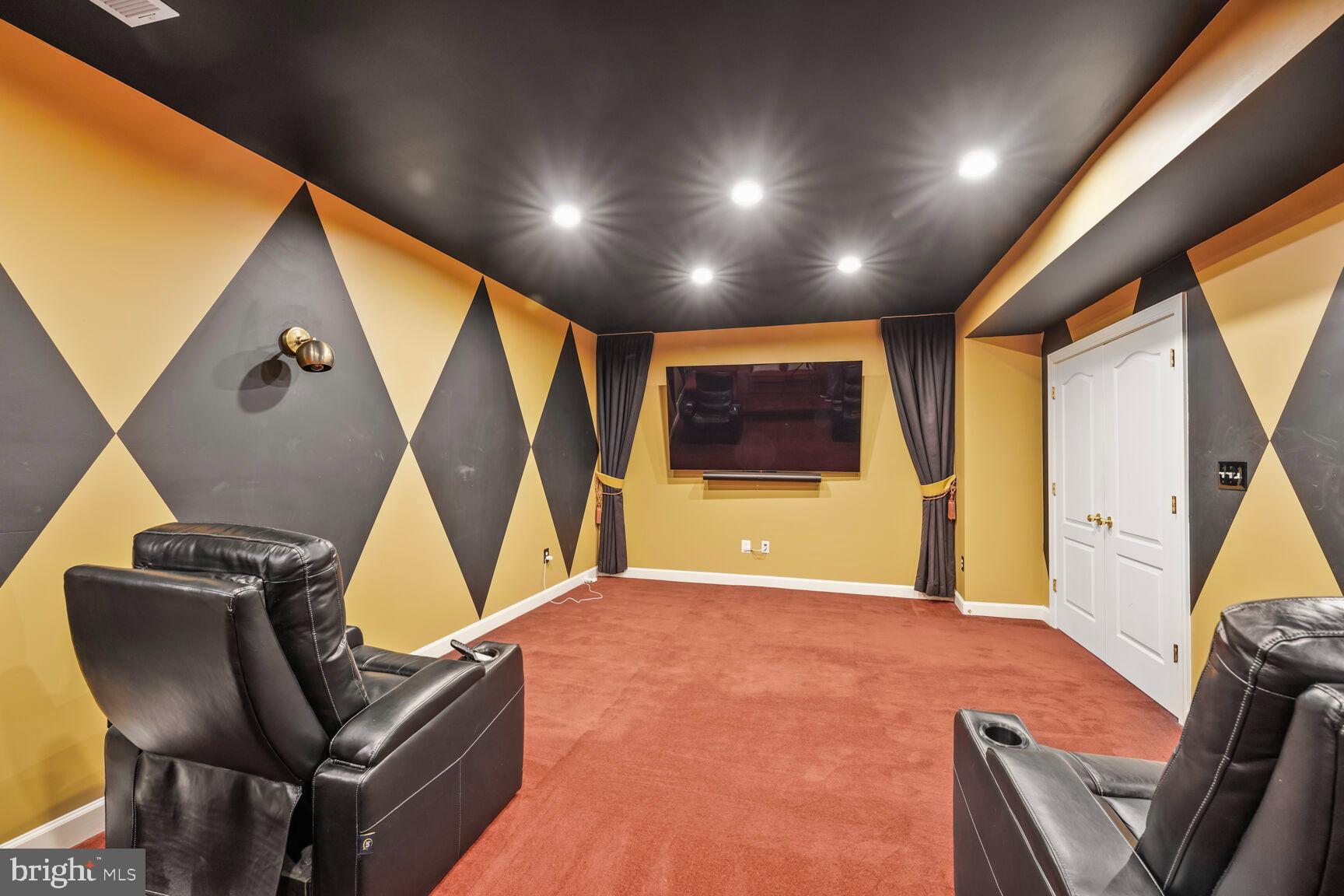 MONTICELLO - Residential