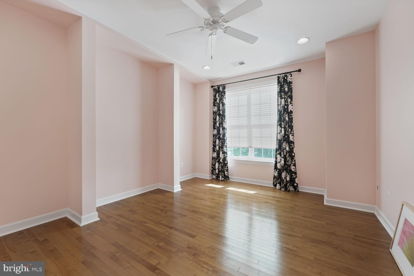 MONTICELLO - Residential