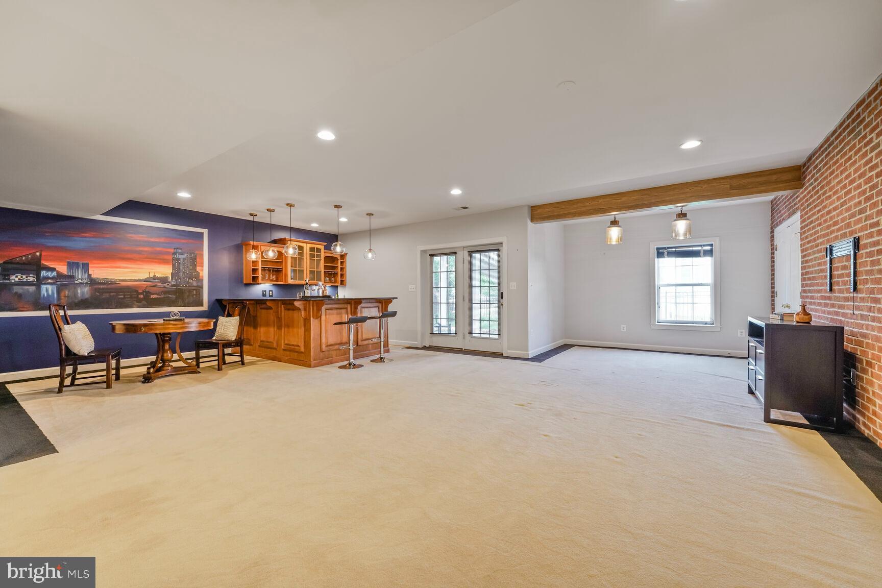 MONTICELLO - Residential