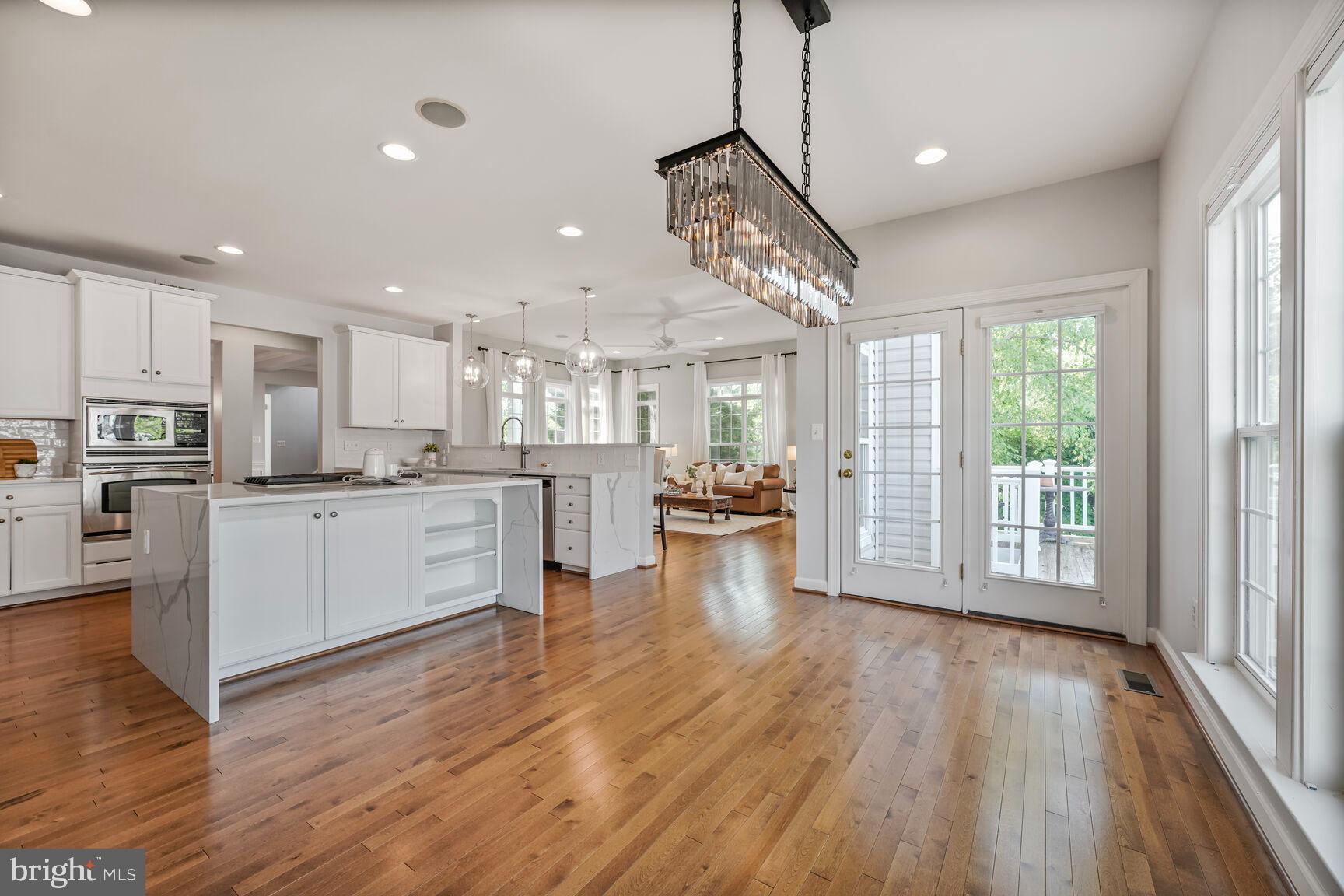 MONTICELLO - Residential