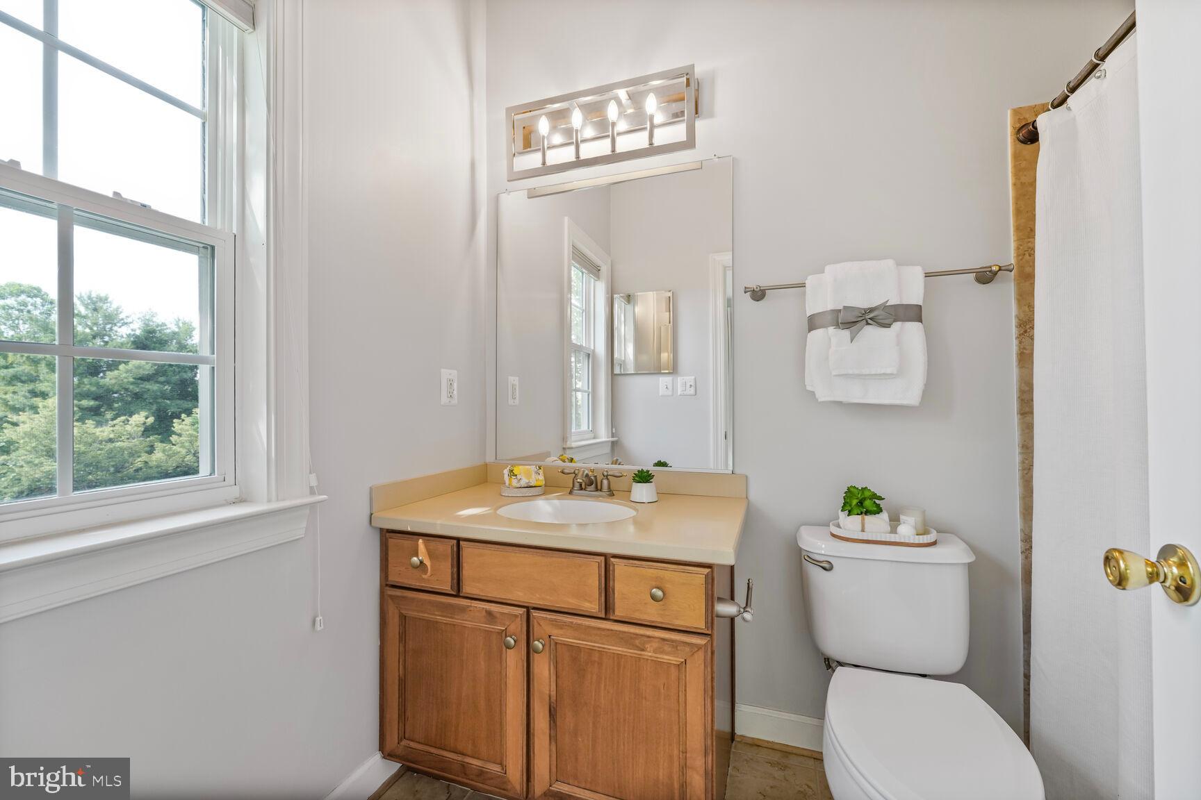 MONTICELLO - Residential