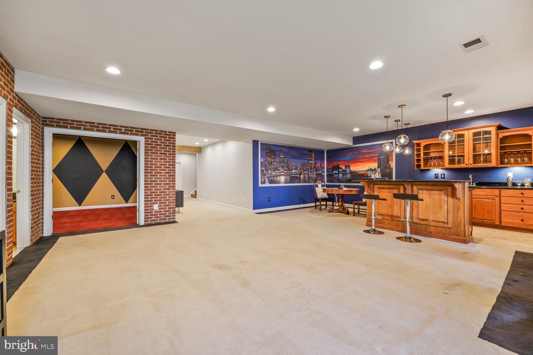 MONTICELLO - Residential