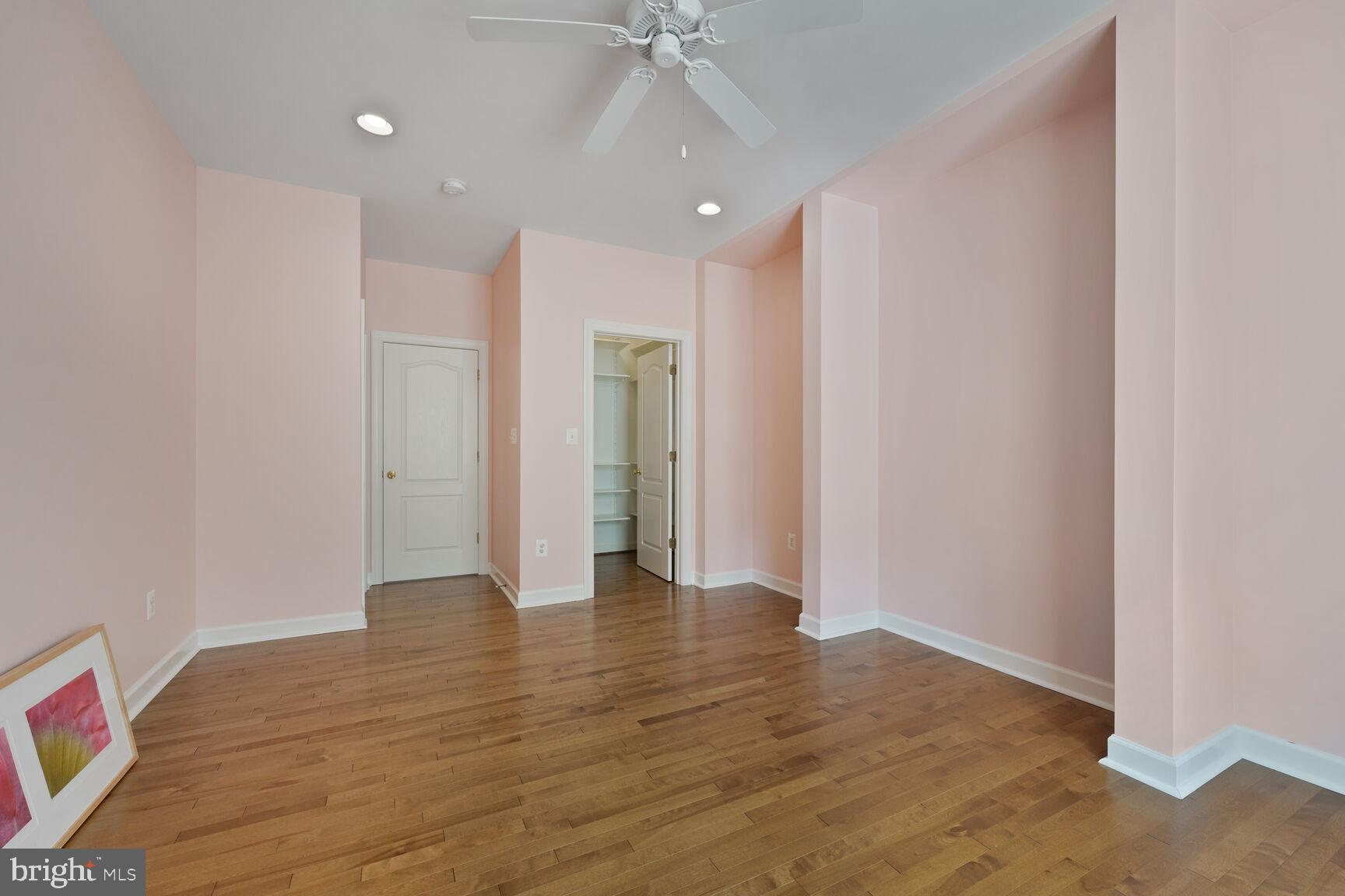 MONTICELLO - Residential