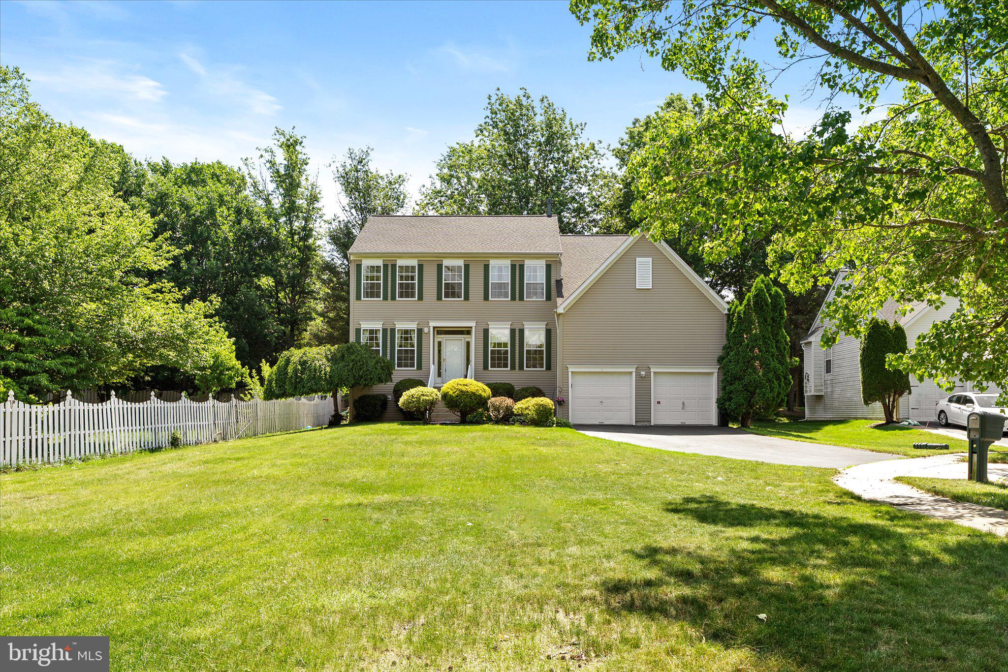1 WARWICK PLACE