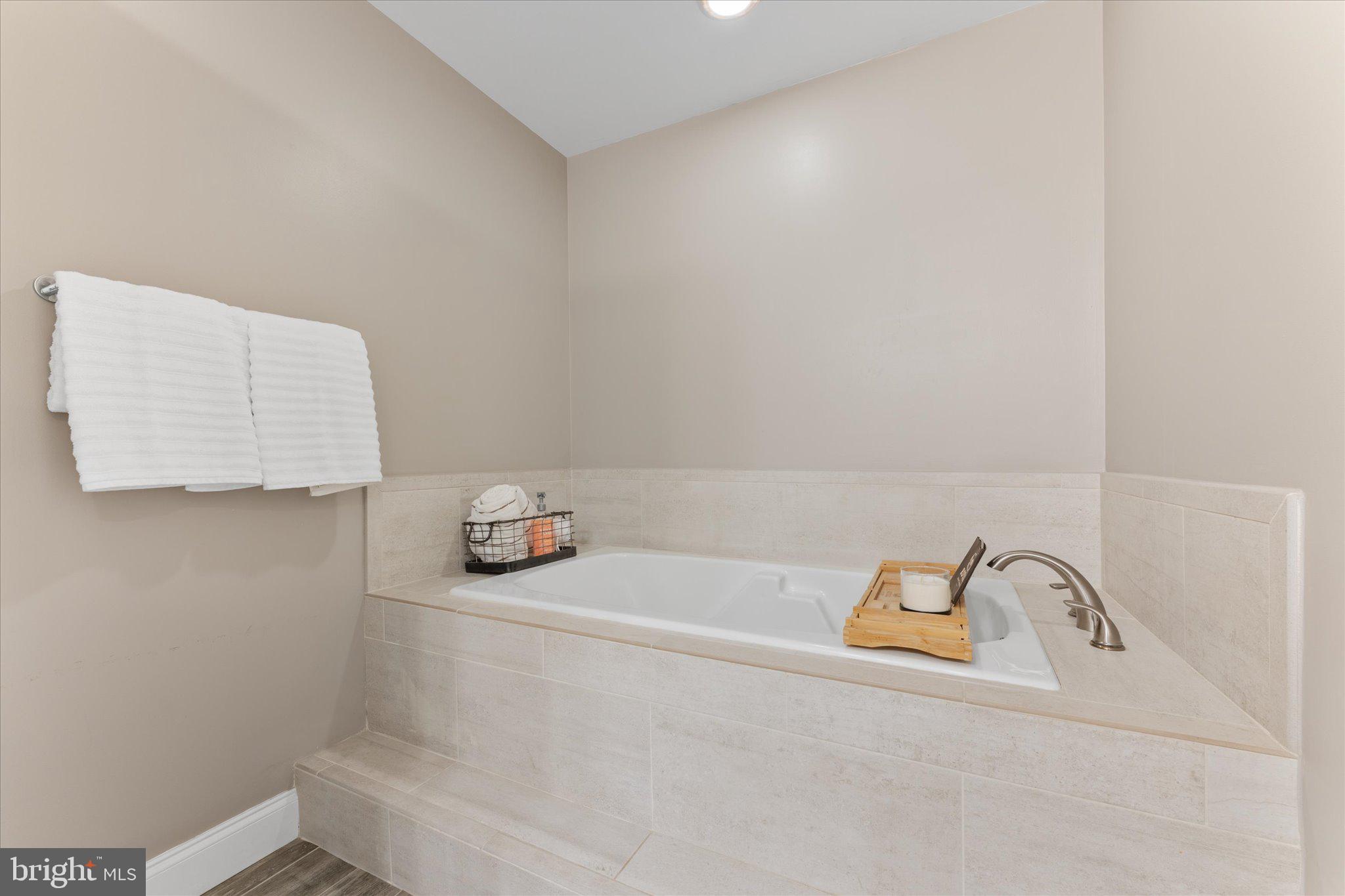 WOODLAND VILLAGE - Residential