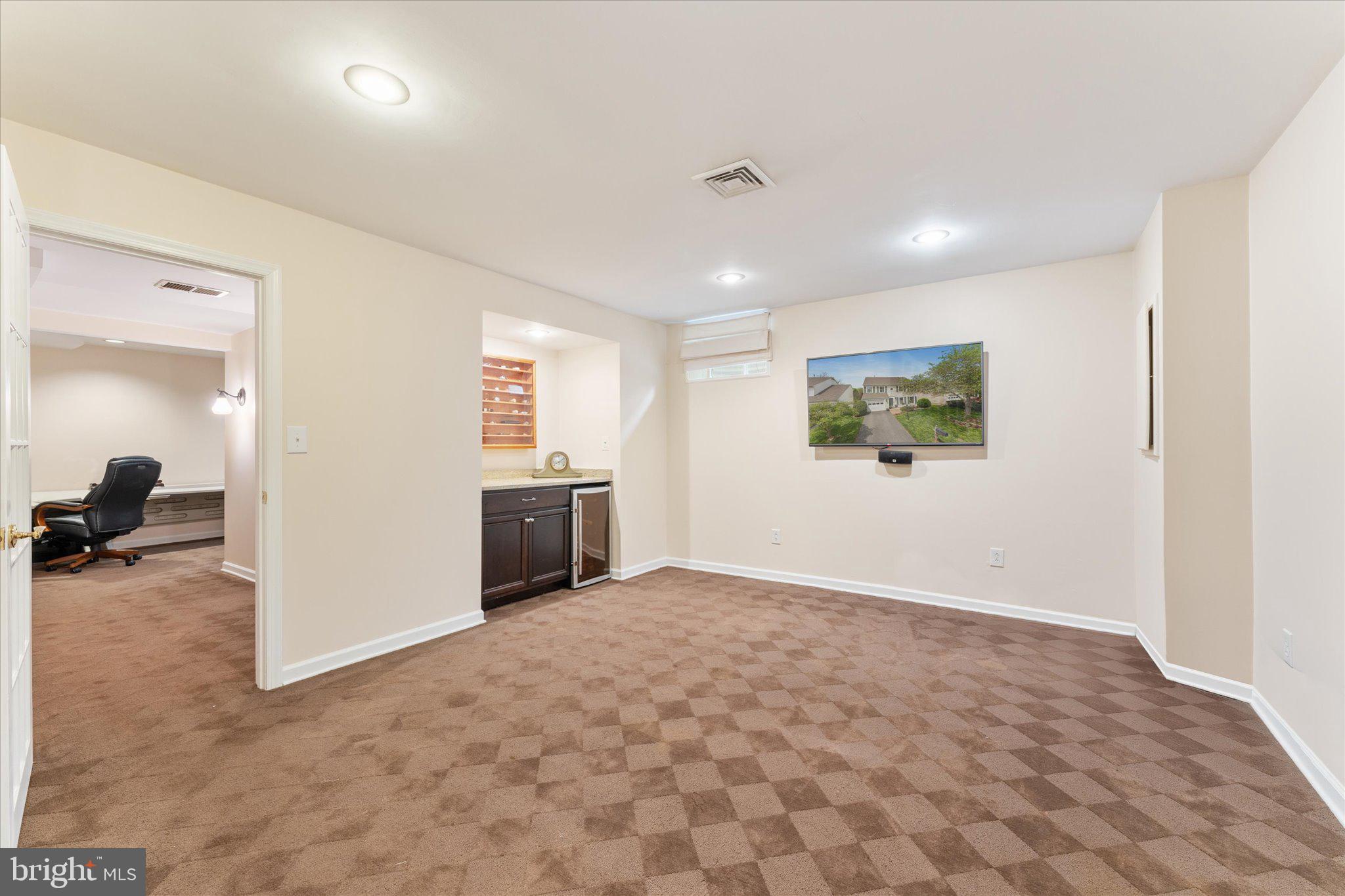 WOODLAND VILLAGE - Residential