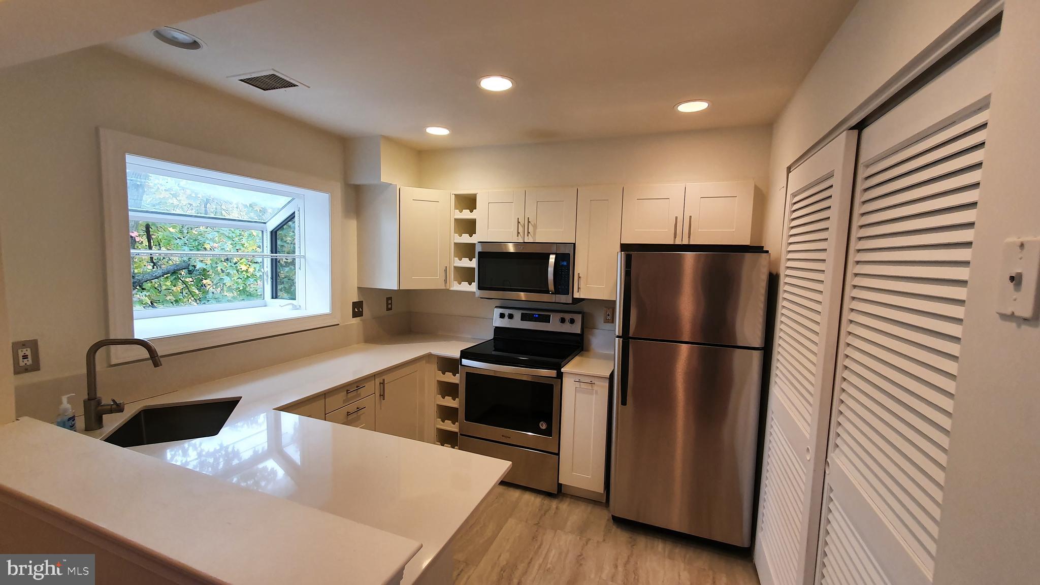 WINDGATE III - Residential Lease