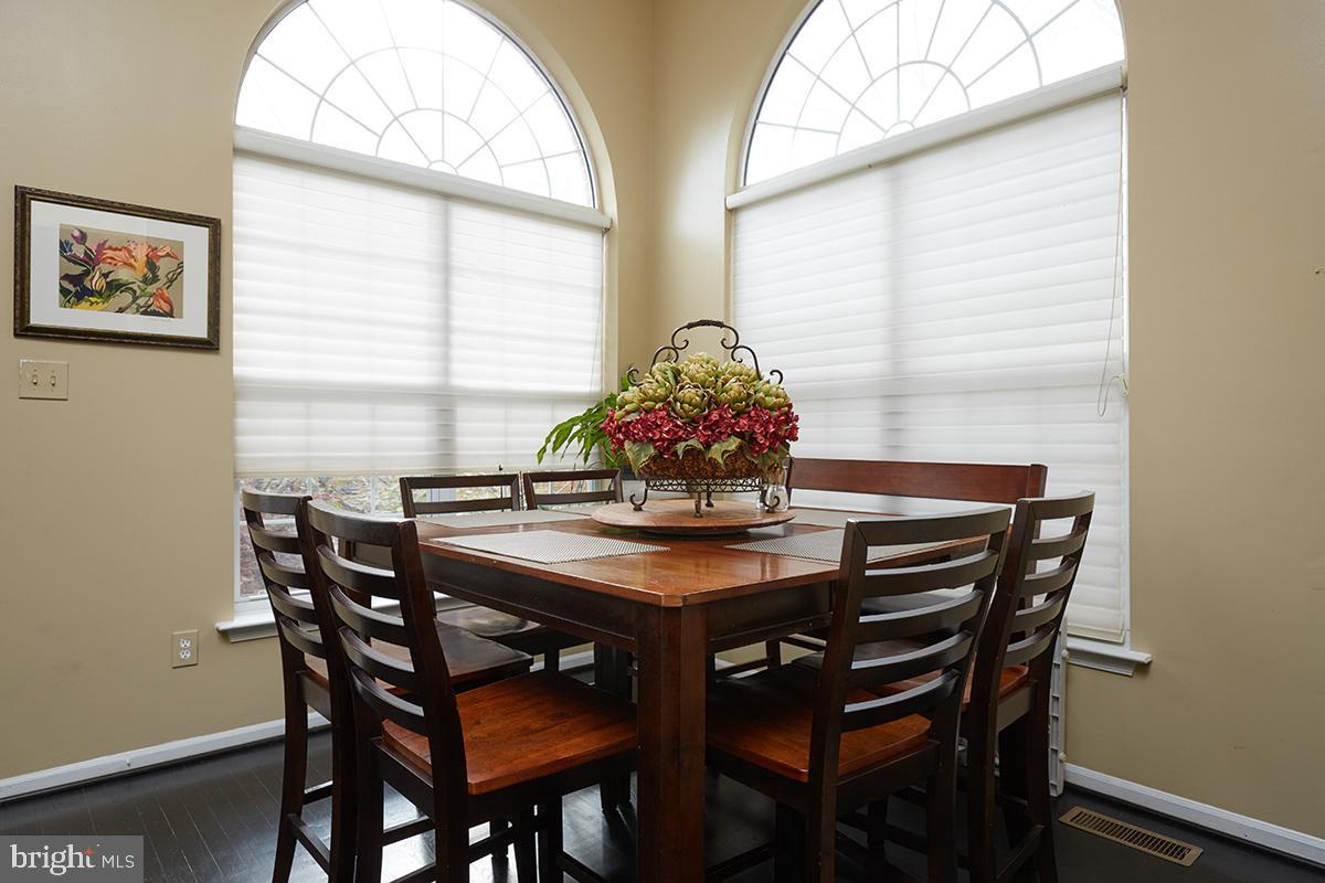 WASHINGTONIAN CENTER - Residential Lease