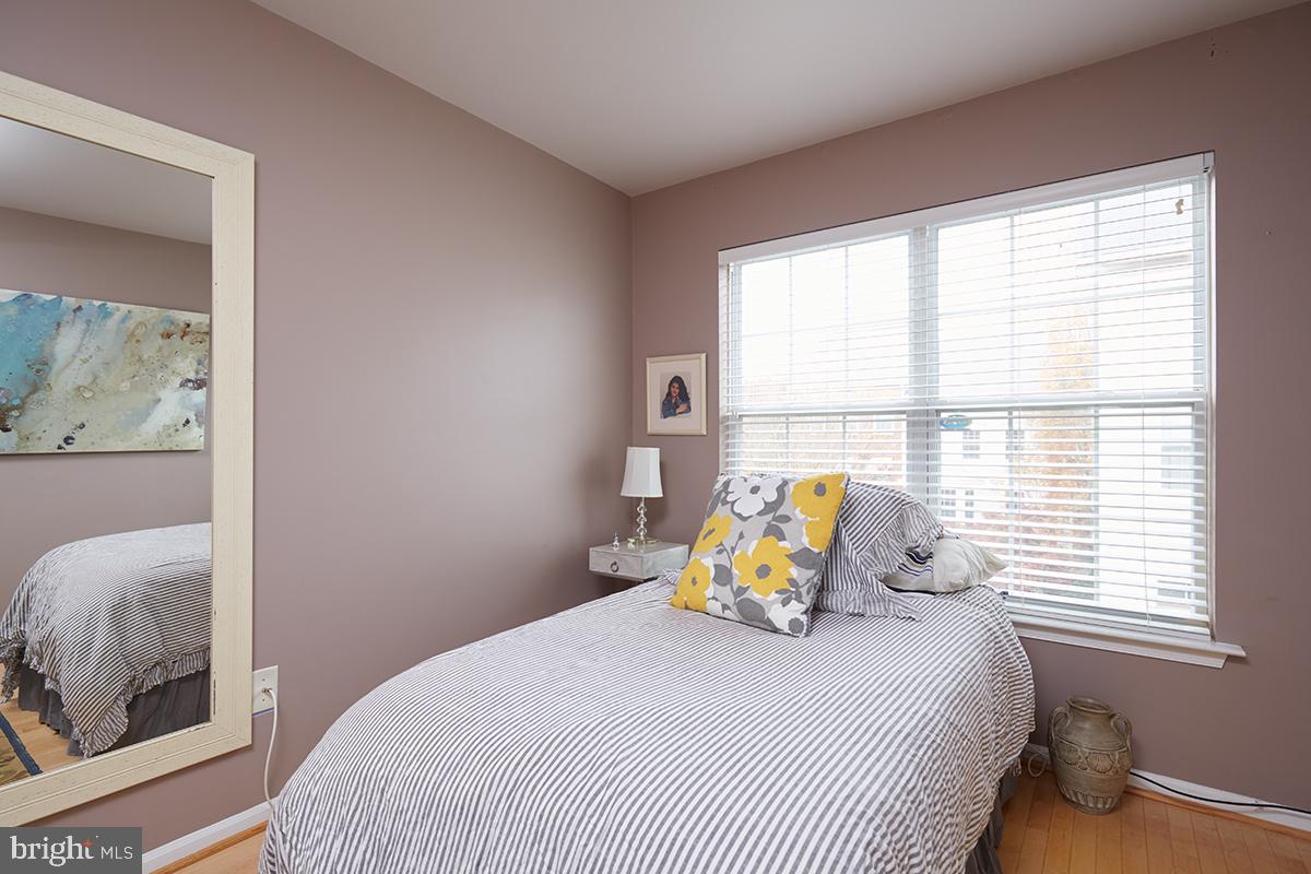 WASHINGTONIAN CENTER - Residential Lease