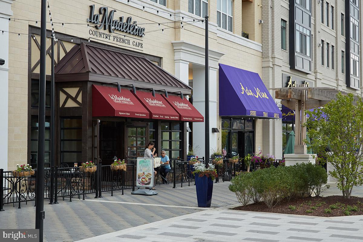 WASHINGTONIAN CENTER - Residential Lease