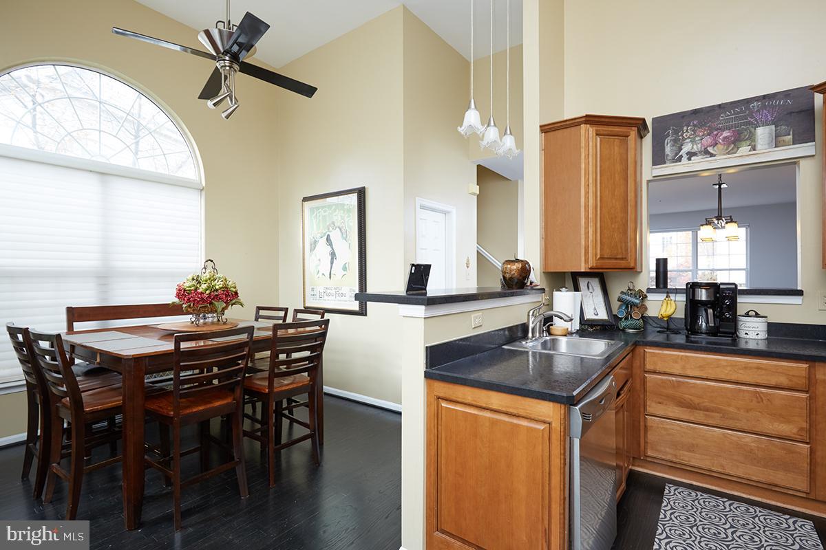 WASHINGTONIAN CENTER - Residential Lease