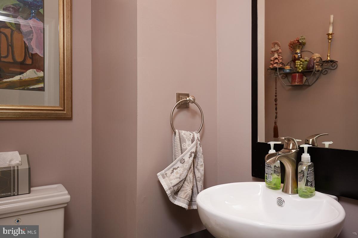 WASHINGTONIAN CENTER - Residential Lease