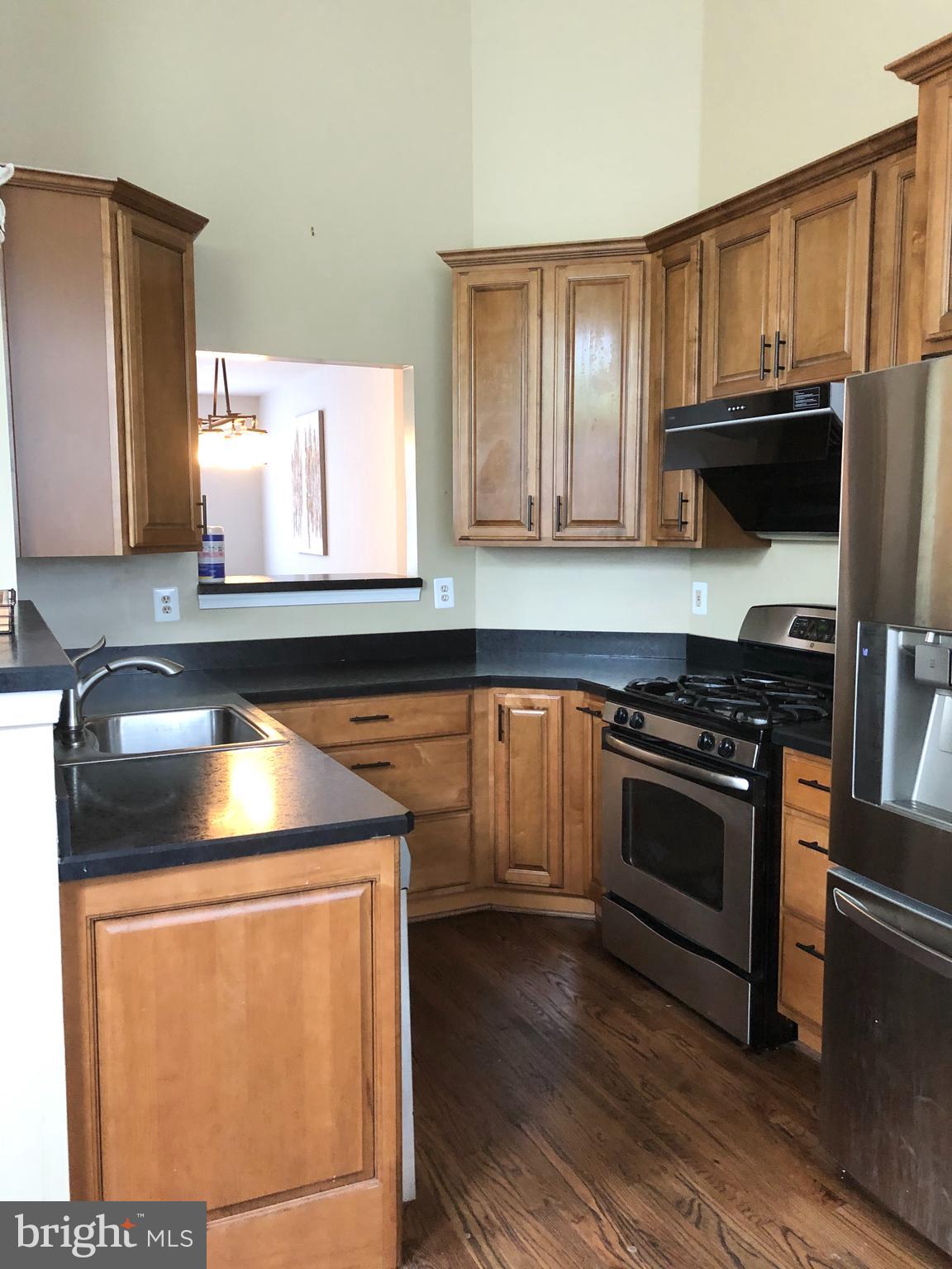 WASHINGTONIAN CENTER - Residential Lease