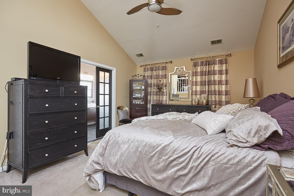 WASHINGTONIAN CENTER - Residential Lease