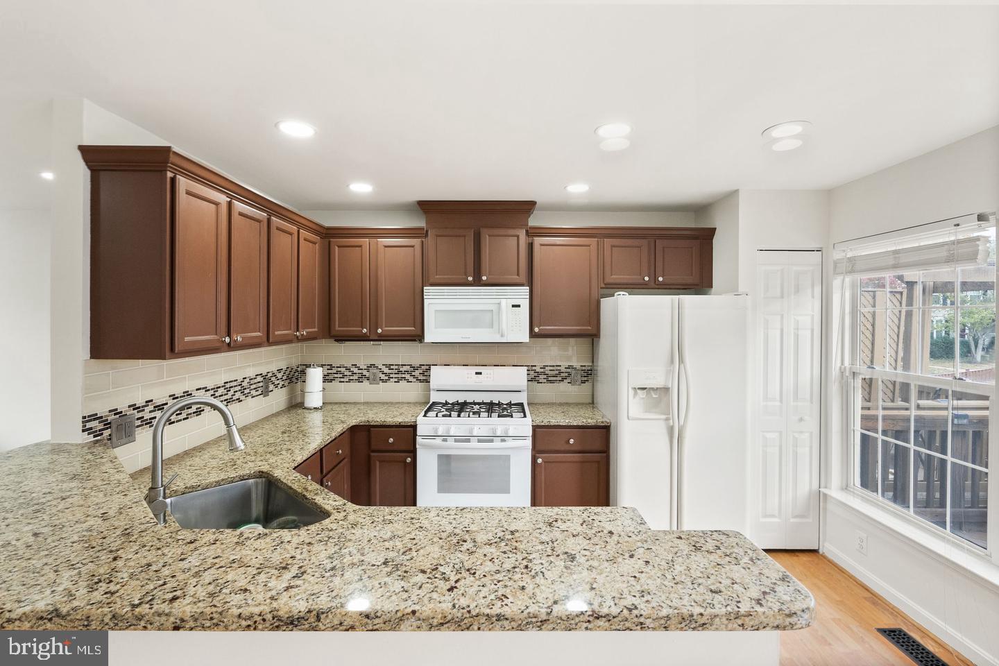 VILLAGES AT SAYBROOKE - Residential Lease