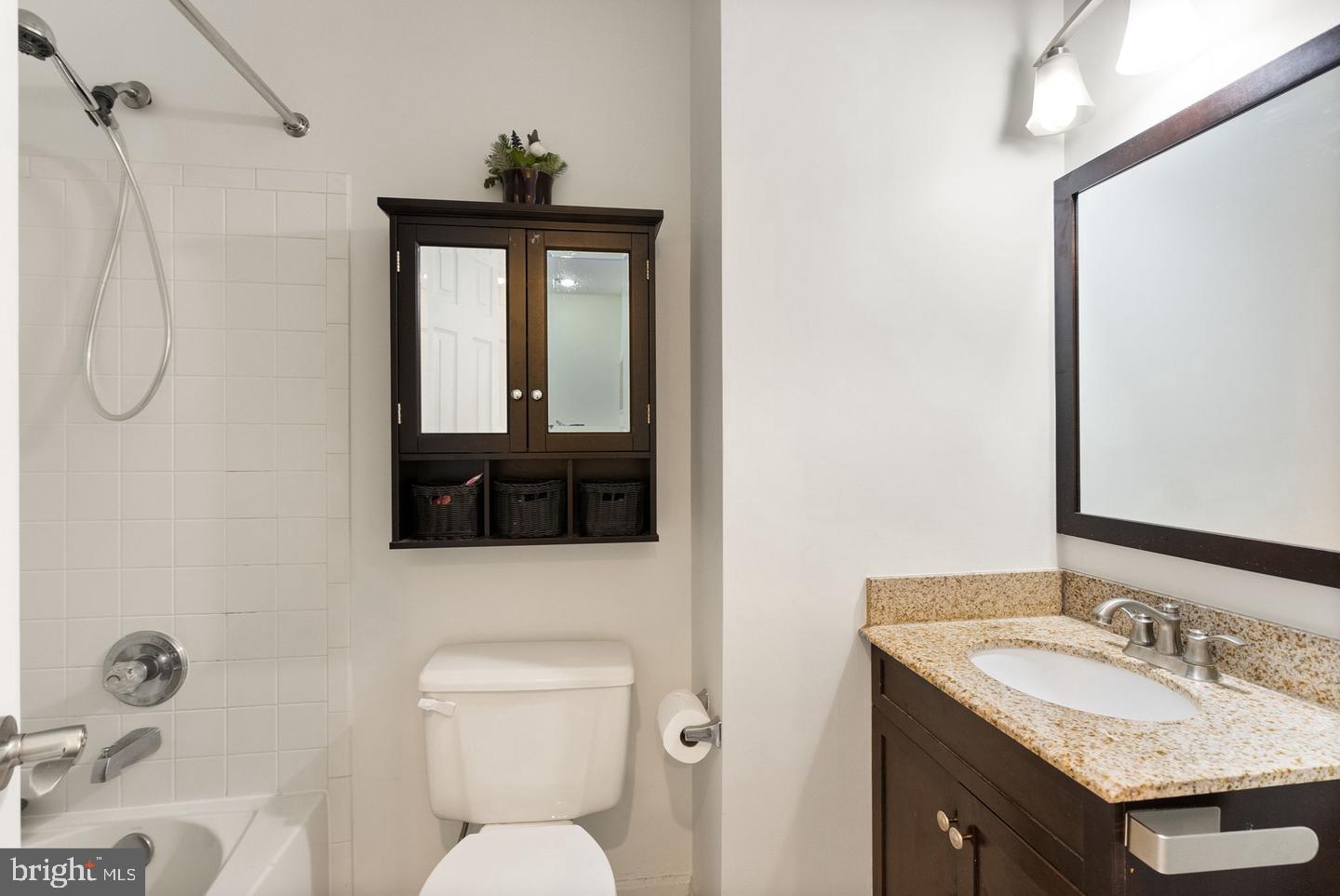 VILLAGES AT SAYBROOKE - Residential Lease