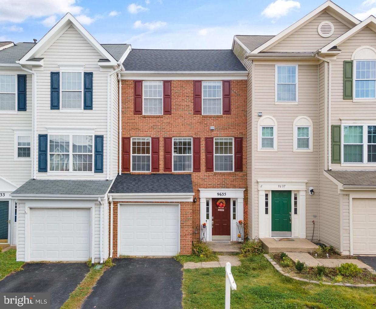 VILLAGES AT SAYBROOKE - Residential Lease