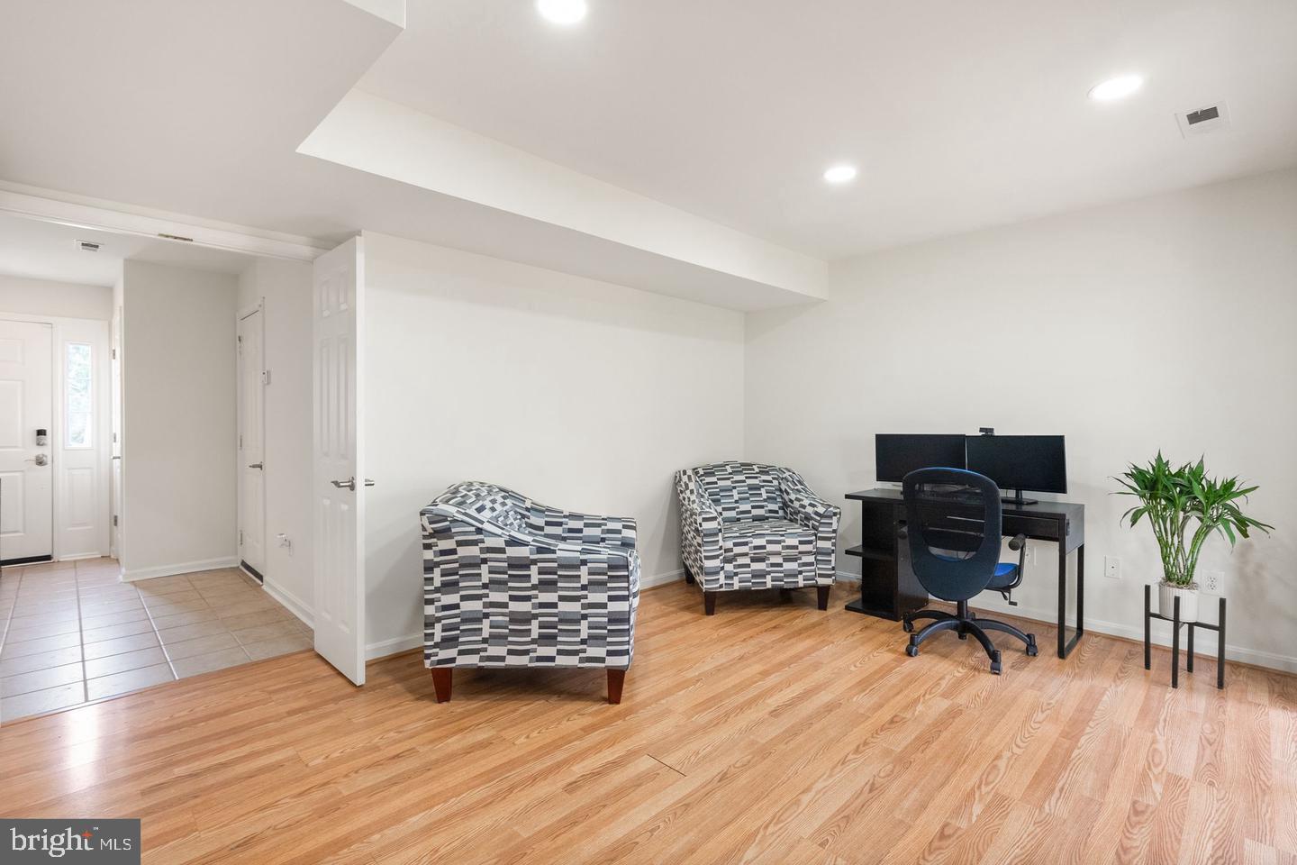 VILLAGES AT SAYBROOKE - Residential Lease