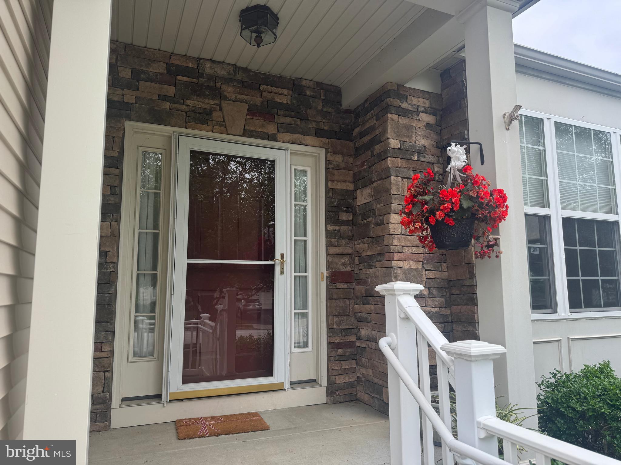 385 RANDALL LANE