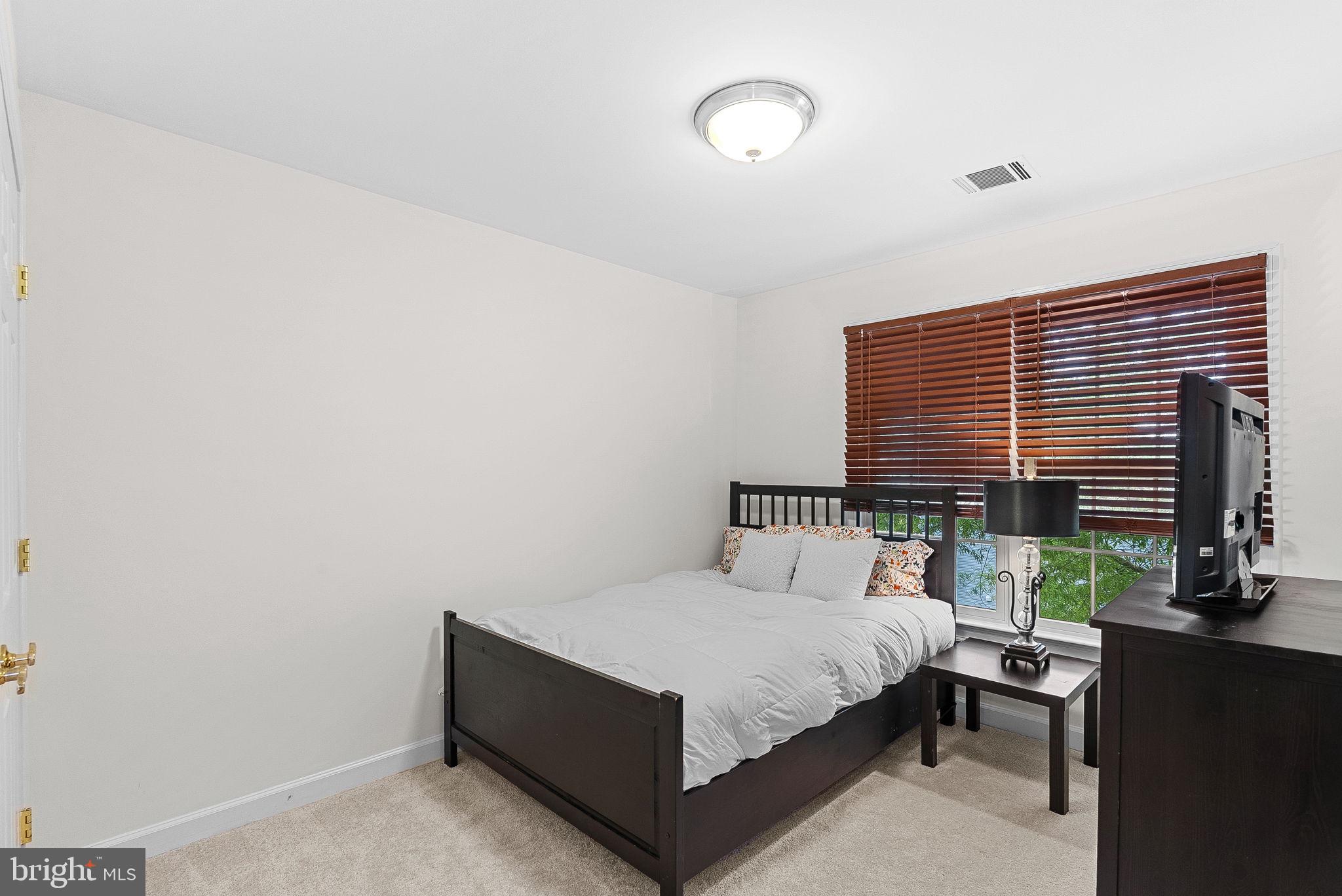 HUNTLEY MEADOWS - Residential