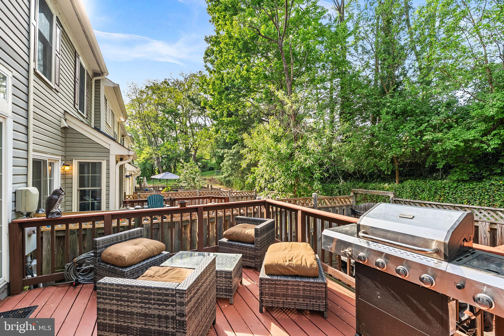 HUNTLEY MEADOWS - Residential