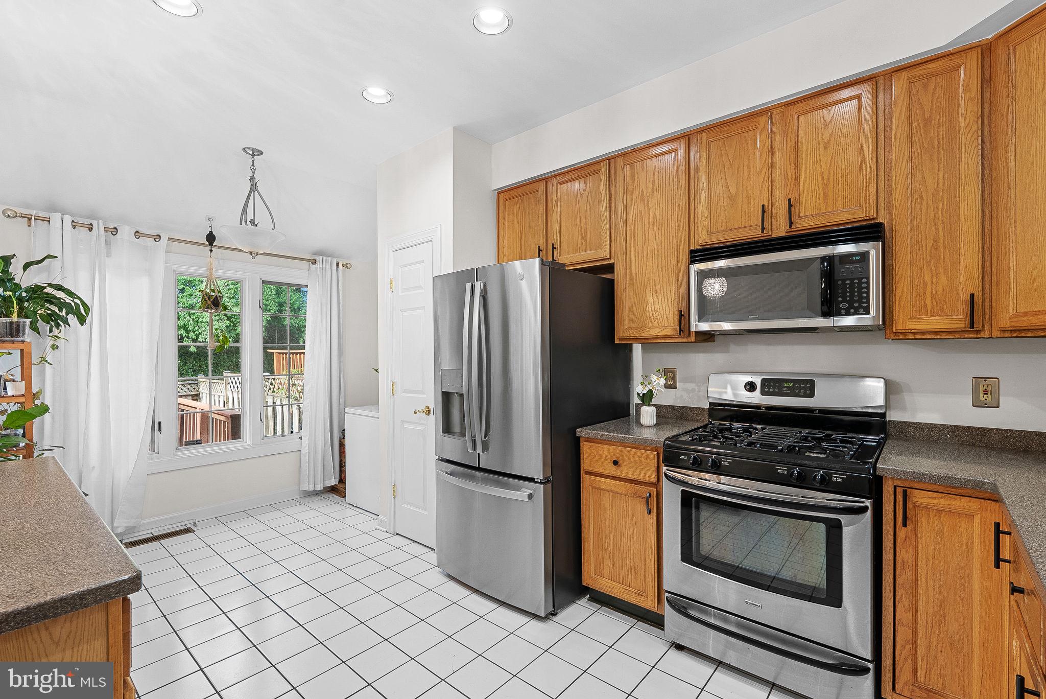 HUNTLEY MEADOWS - Residential