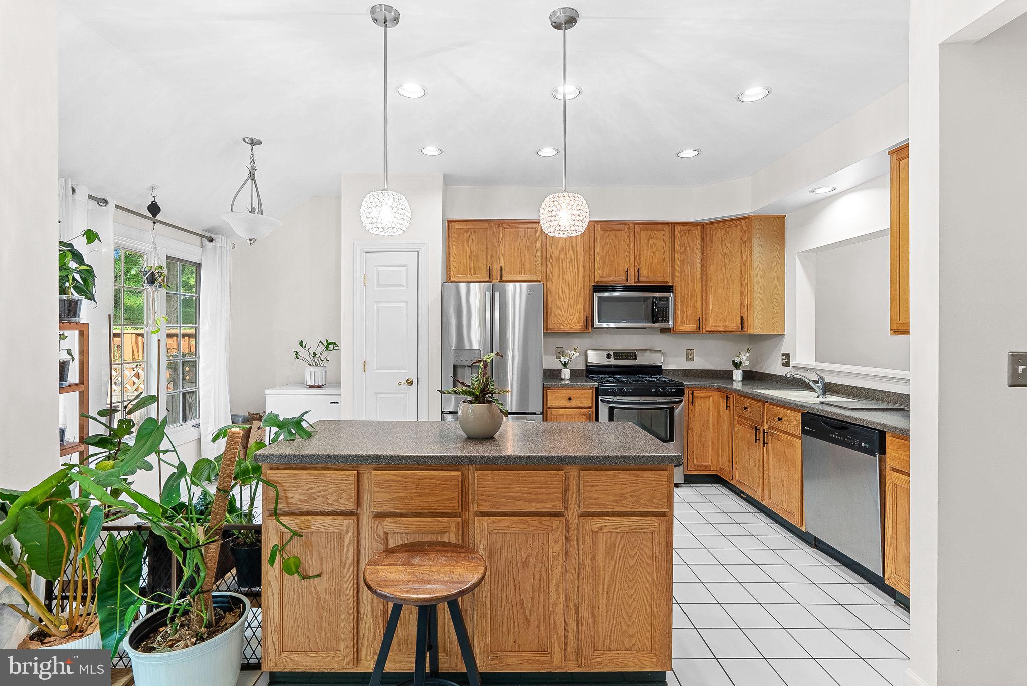 HUNTLEY MEADOWS - Residential