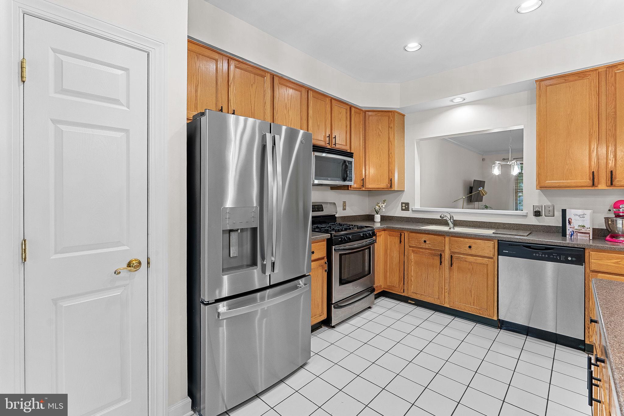 HUNTLEY MEADOWS - Residential