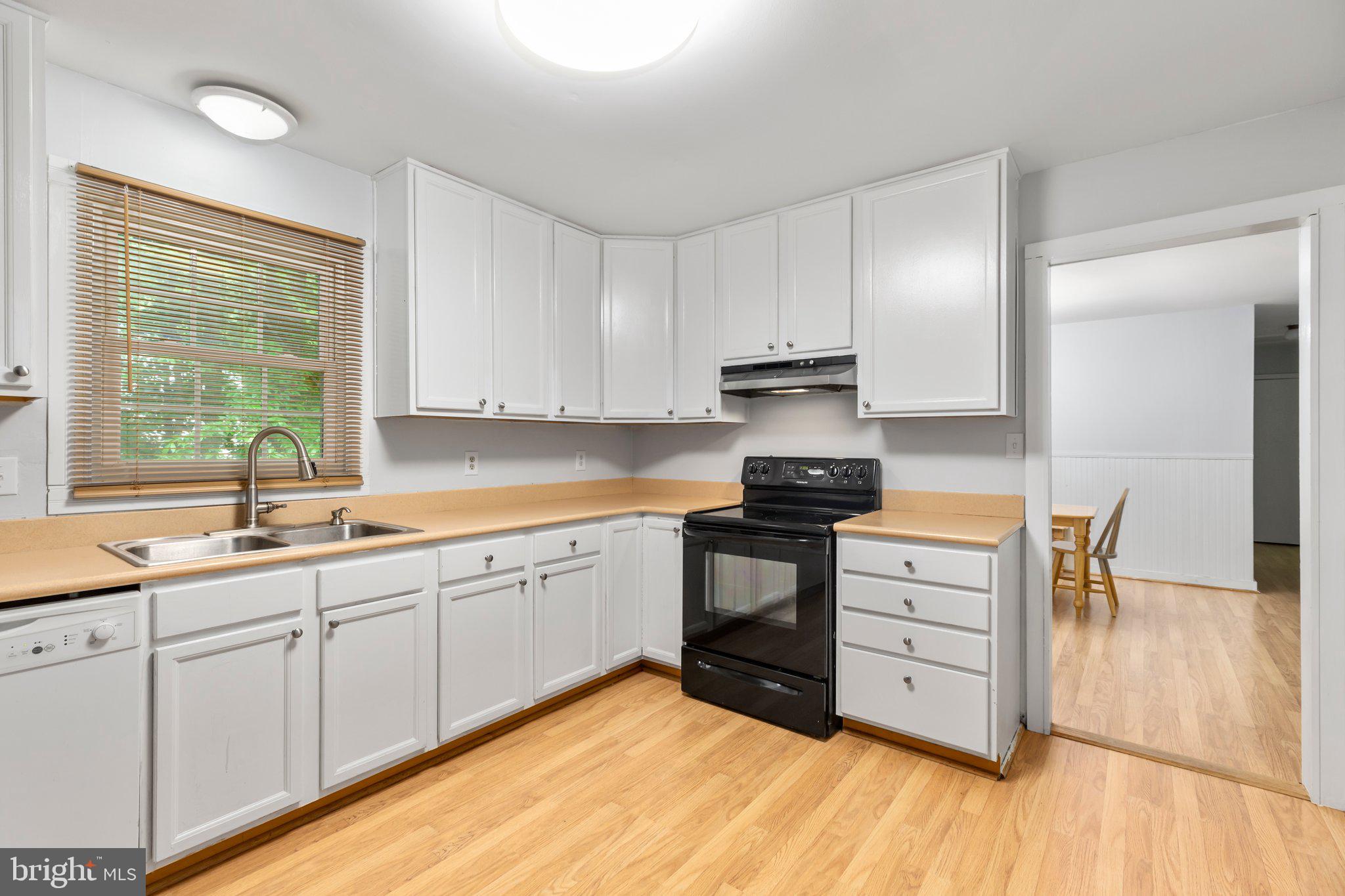 STAFFORD HEIGHTS - Residential