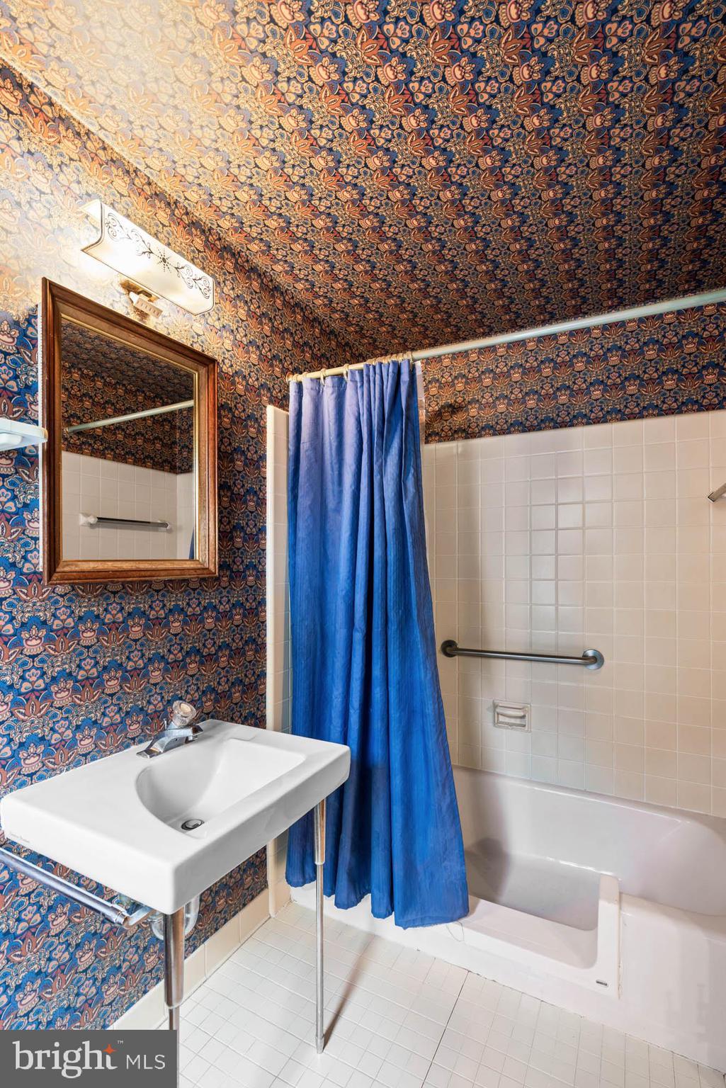 GLEN ECHO HEIGHTS - Residential