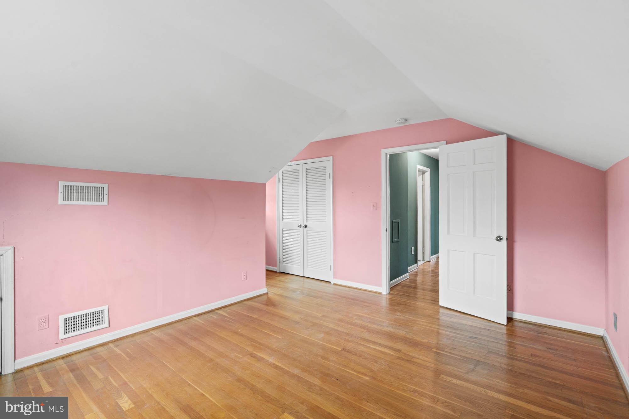 GLEN ECHO HEIGHTS - Residential