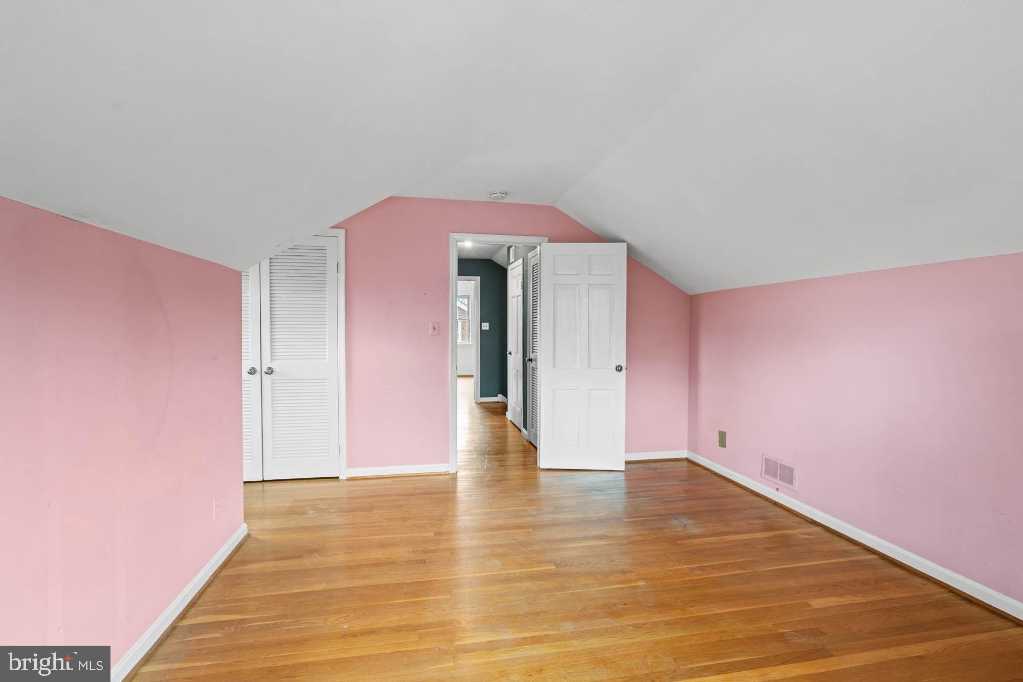 GLEN ECHO HEIGHTS - Residential