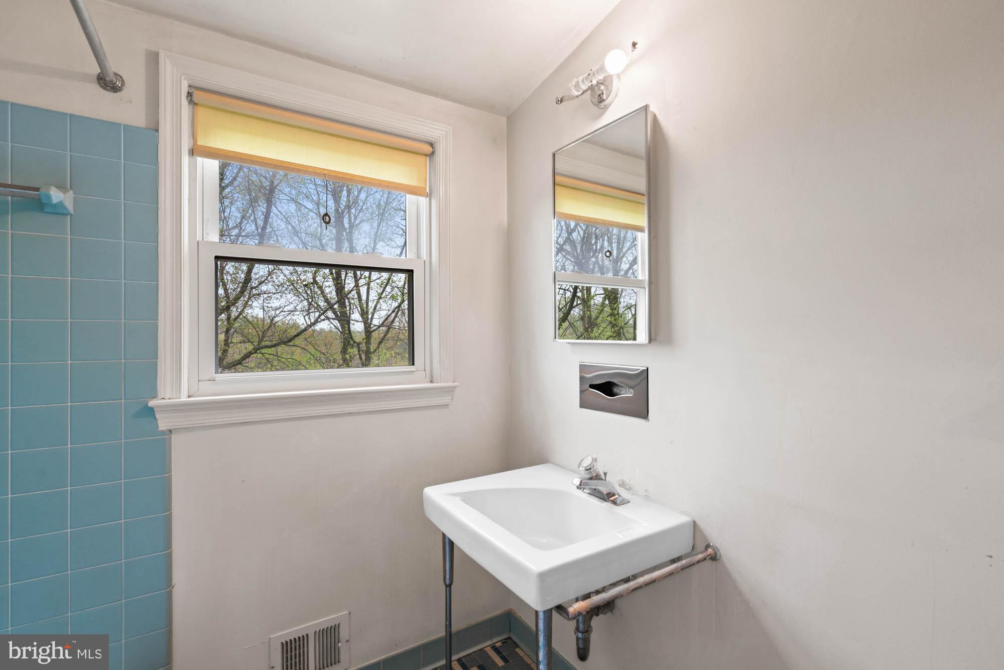 GLEN ECHO HEIGHTS - Residential