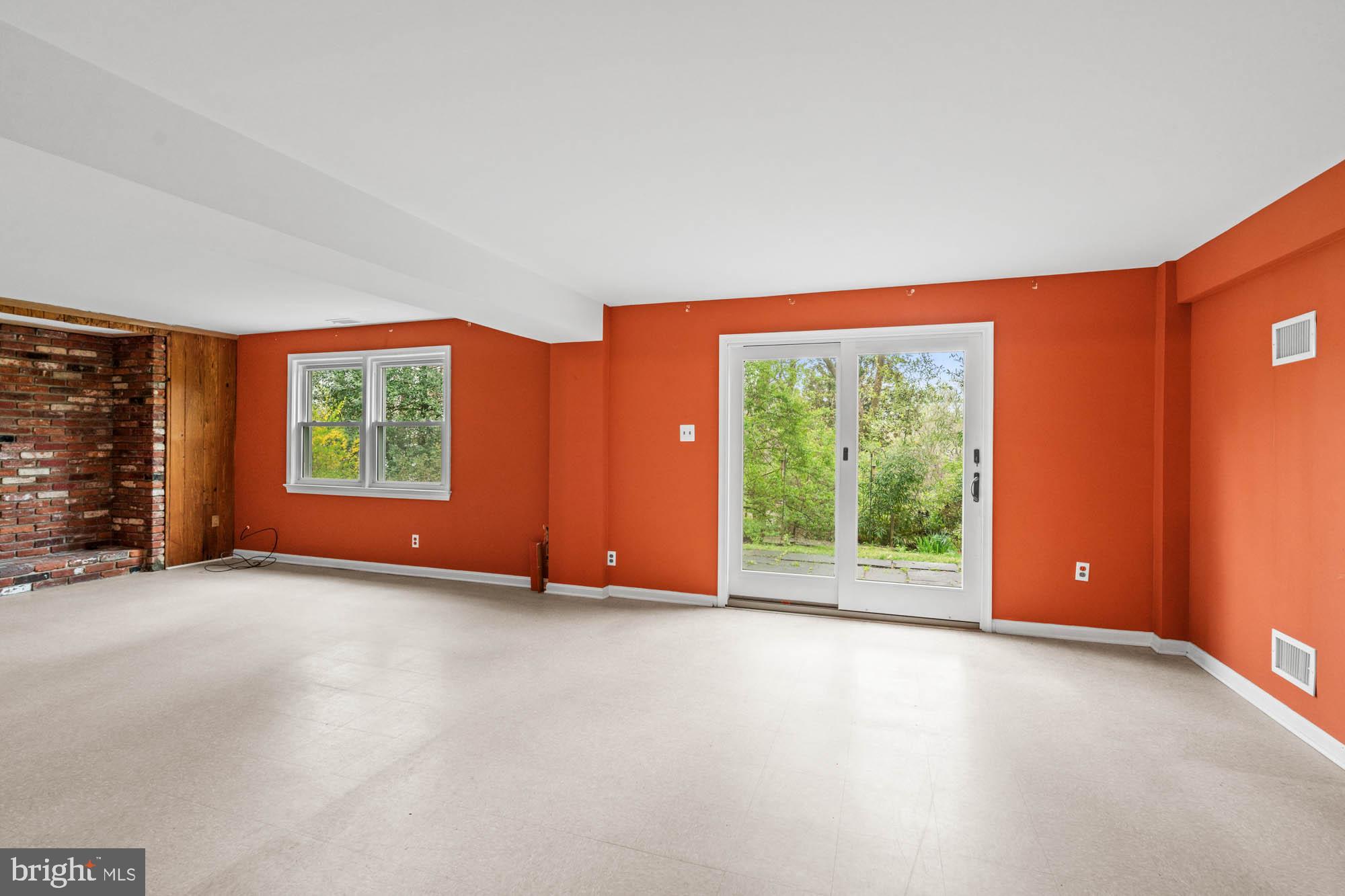 GLEN ECHO HEIGHTS - Residential