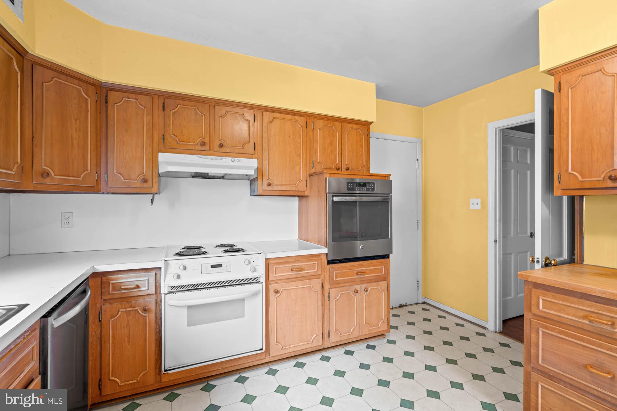 GLEN ECHO HEIGHTS - Residential